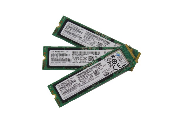 SAMSUNG 512 GB SSD M.2 Festplatte Speicher solid-state drive PCIe NVMe PM981 MZVLB512HAJQ-000L7